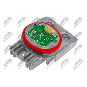 FEUX DIURNES MODULE PHARES DISPOSITIF DE COMMANDE  MERCEDES KLASA C (W205) 2018-/DROITE (5PIN)