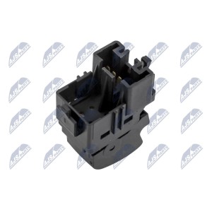 BOUTON DE COMMANDE DE FENETRE ISUZU D-MAX 2012-